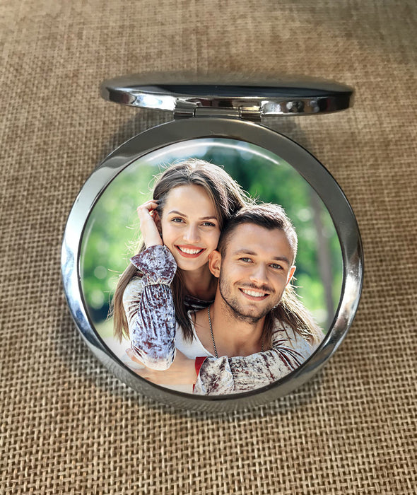 color photo of young couple on a custom photo pocket mirror